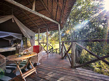 Tarangire River Camp: Veranda des Gästezelts Tarangire River Camp: Veranda des Gästezelts