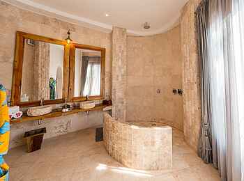 Xanadu Villas: Badezimmer der Mlima Villa Xanadu Villas: Badezimmer der Mlima Villa