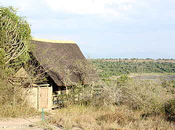 Kasenyi Safari Camp: Zugang zu einem Gästechalet