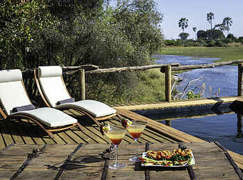 Little Tubu: Drinks und Snacks am Pool Little Tubu: Drinks und Snacks am Pool