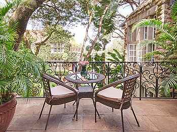 Giraffe Manor: Salma Superior Room Balkon Giraffe Manor: Salma Superior Room Balkon