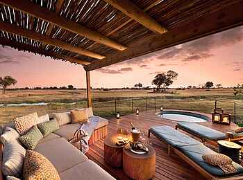 Camp Tawana: Lounge mit Privatpool Camp Tawana: Lounge mit Privatpool