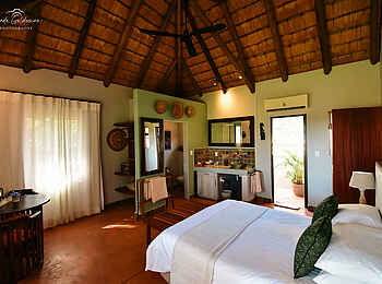 Mohlabetsi Safari Lodge: Ein Verbindungszimmer Mohlabetsi Safari Lodge: Ein Verbindungszimmer