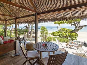 Time + Tide Tsara Komba: Die großzügige Veranda einer Ocean View Suite