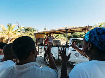 Santorini Mozambique: Willkommen der Gäste