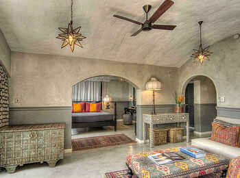 Chobe Game Lodge: Honeymoon Suite Lounge