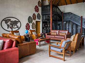 Chobe River Lodge: In der Lounge