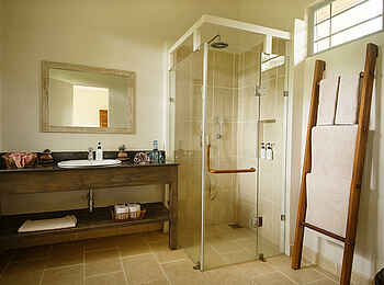 Katambuga House: Im Gästebad Katambuga House: Im Gästebad