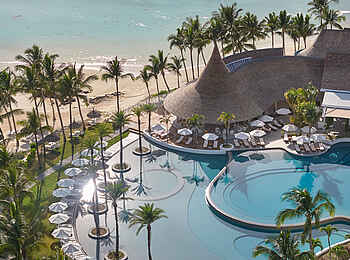 LUX Belle Mare: Der Pool aus der Vogelperspektive LUX Belle Mare: Der Pool aus der Vogelperspektive