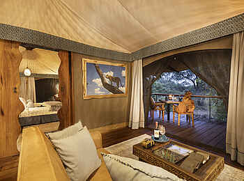 Mara Toto Tree Camp: Wohnbereich mit Blick auf die Veranda