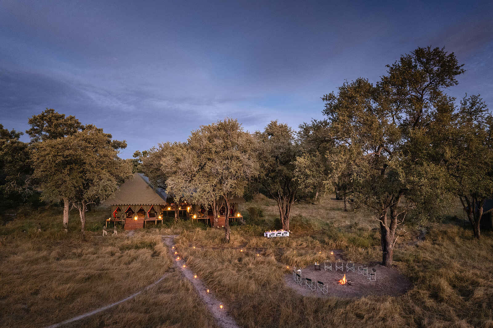 Mbamba: Das Hauptzelt Mbamba: Das Hauptzelt