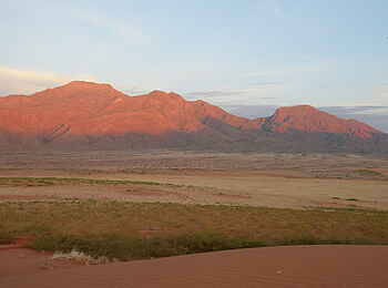 Okahirongo River Camp: Landschaft im Dunst Okahirongo River Camp: Landschaft im Dunst