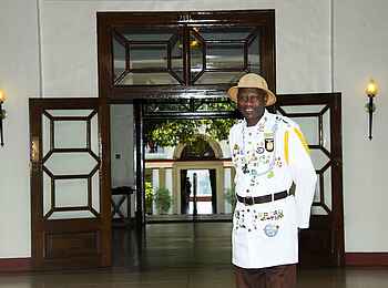 Victoria Falls Hotel: Doorman