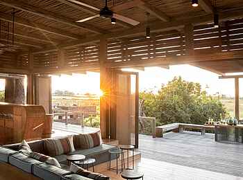 Vumbura Plains Camp: Blick aus der Lounge