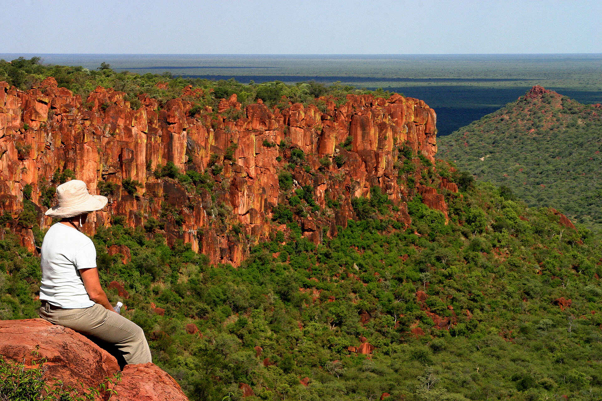 Waterberg Plateau Lodge, Aktivitäten, Landschaft, Sandstein-Felswände