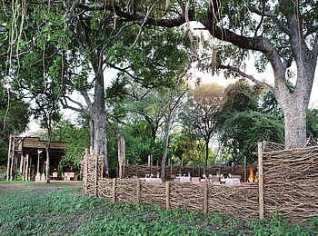 Matetsi Victoria Falls: Geschützer Bereich zum Essen Matetsi Victoria Falls: Geschützer Bereich zum Essen