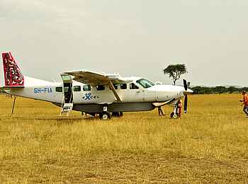 Grumeti Hills Camp: Kleinflugzeug