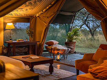 Hemingways River Camp Mara: Family Tent Lounge