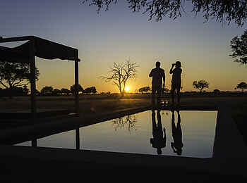 Linkwasha Camp: Sonnenuntergang am Pool