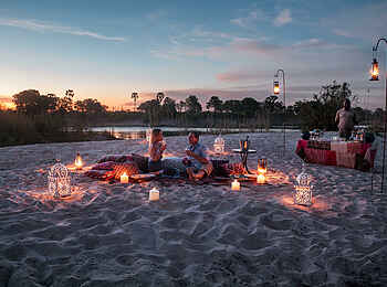 Tongabezi Lodge: Romantisches Picknick auf einer Sandbank