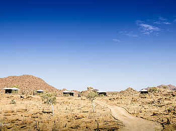 Ozondjou Trails: Weg zu den Gästezelten