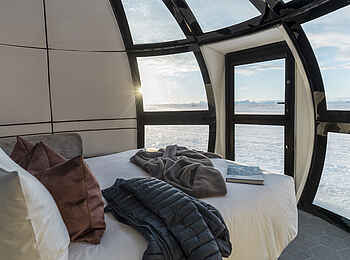 Echo Base Camp: Schlafkapsel Blick hinaus