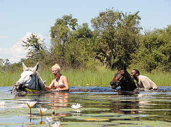 Macatoo Camp: Bad mit Pferd