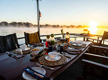 Mukwa River Lodge: Dinner