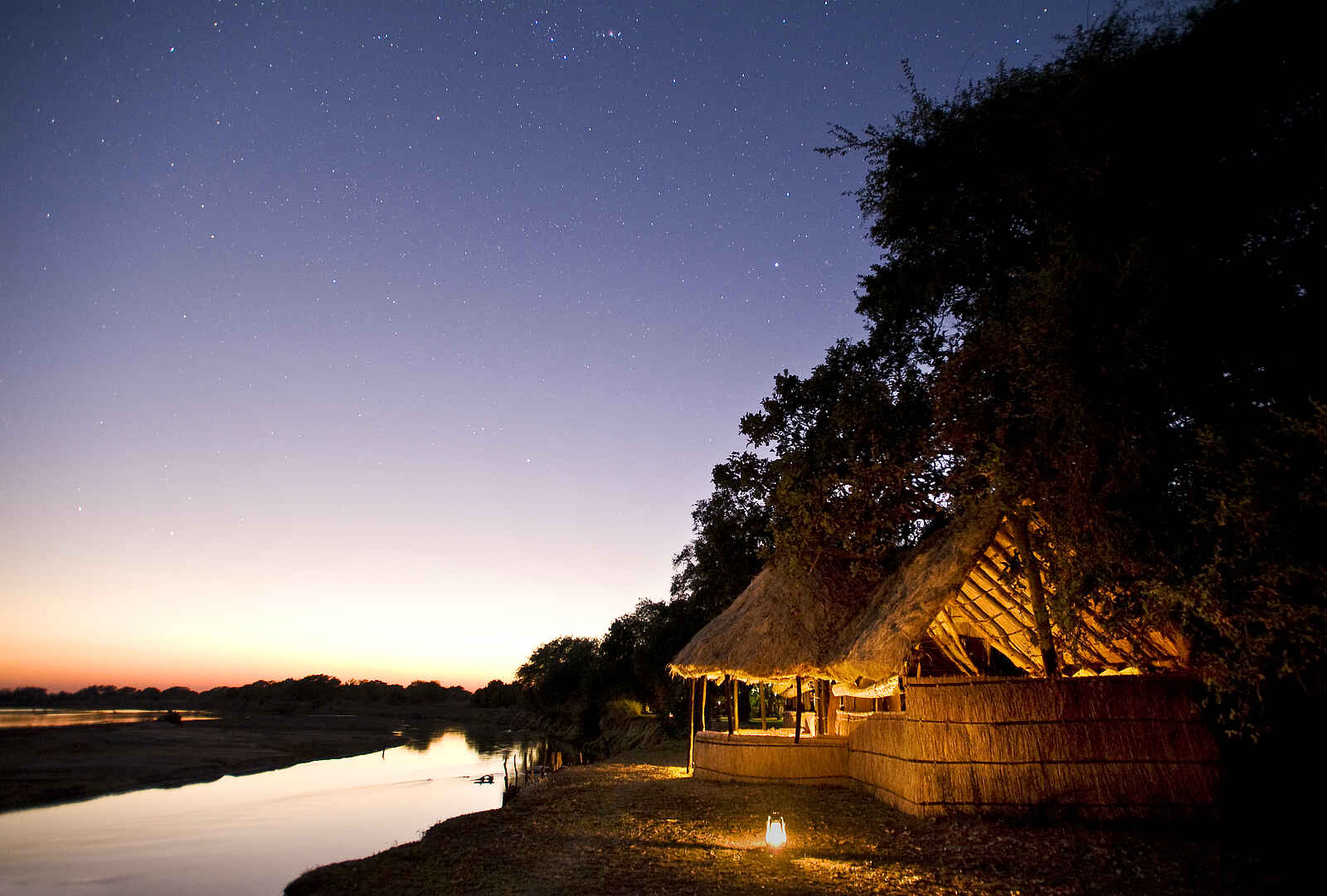 Tafika Camp: Sternenhimmel über dem Camp Tafika Camp: Sternenhimmel über dem Camp