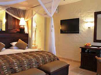 David Livingstone Safari Lodge: Zimmer mit TV David Livingstone Safari Lodge: Zimmer mit TV