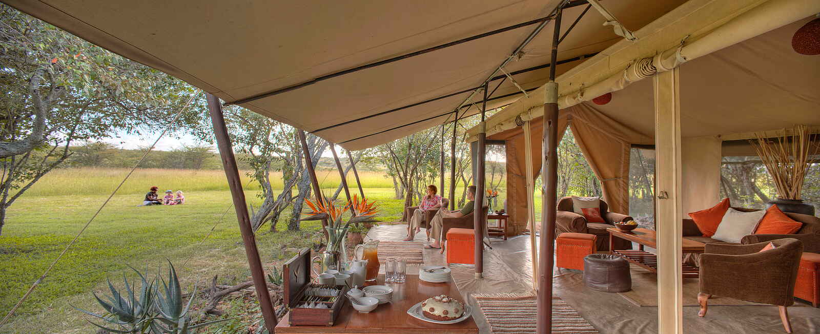 Encounter Mara Camp: Afternoon Tea Encounter Mara Camp: Afternoon Tea
