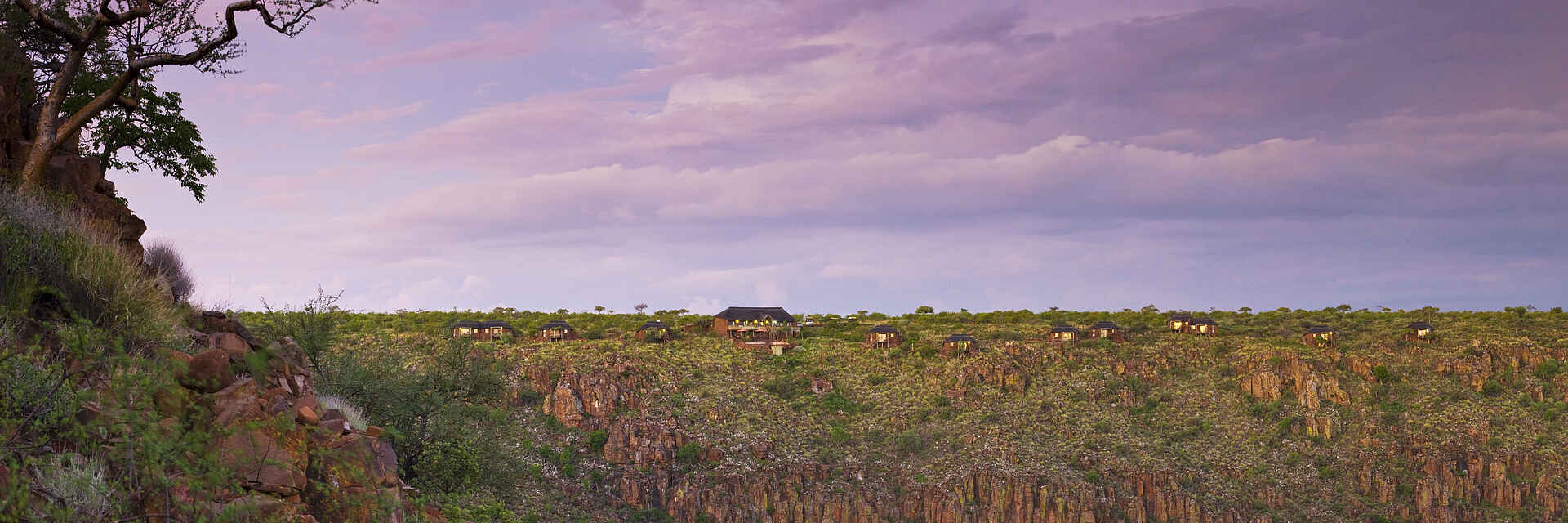 Grootberg Lodge: Landschaft Grootberg Lodge, Gesamtansicht, Landschaft, Journeys Namibia, afrikarma, afrikarma Safaris, afrikarma.de