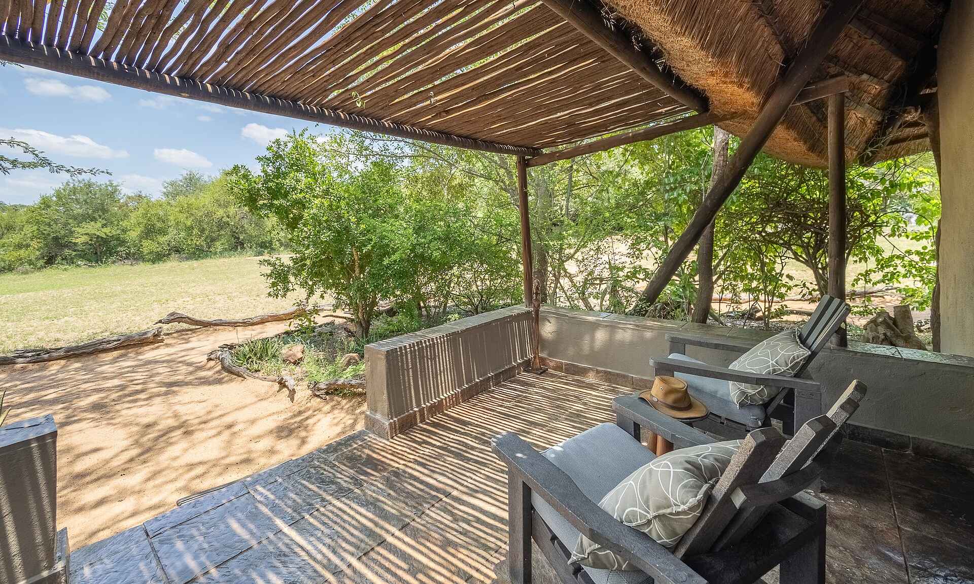 Kambaku Safari Lodge Südafrika: Eine Terrasse