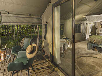 MmaTsebe Tented Camp: Zelt und Terrasse