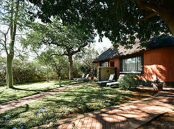 Mohlabetsi Safari Lodge: Blick auf eine Unterkunft Mohlabetsi Safari Lodge: Blick auf eine Unterkunft