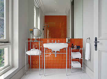 21 Nettleton Boutique Hotel: Lions Head Room Waschtisch