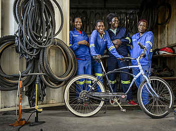 Sanctuary Sussi & Chuma: Ausflug zum Nakatindi-Dorf