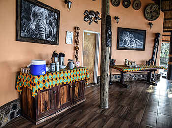 Shoebill Island Camp: Anrichte