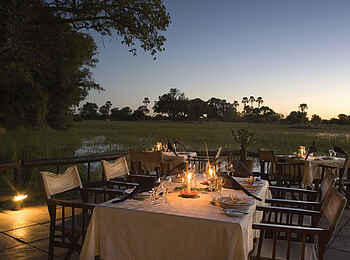 Belmond Eagle Island Lodge: Dinner im Freien Belmond Eagle Island Lodge: Dinner im Freien