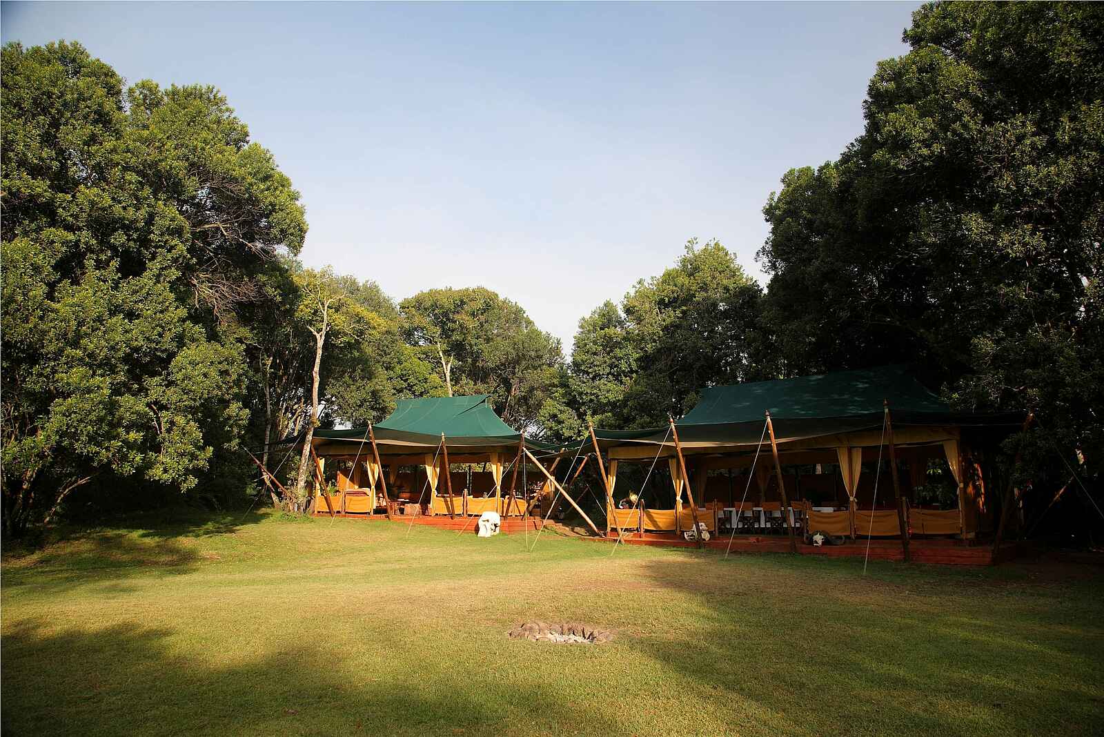 Elephant Pepper Camp: Eingefügt in die Natur Elephant Pepper Camp: Eingefügt in die Natur