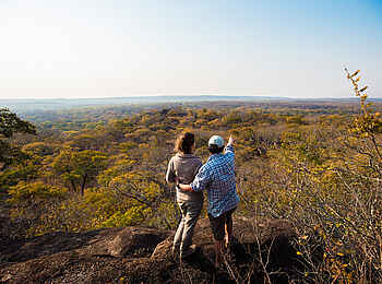KaingU Safari Lodge: Ausgedehnter Busch