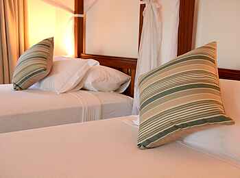 Kisiwa on the Beach: Twin Betten