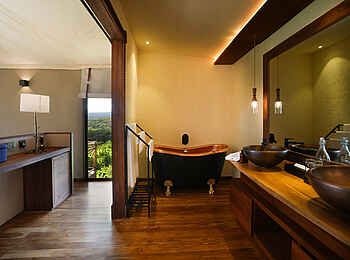 Craters Edge Lodge: Badezimmer