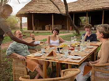 Kusini Serengeti Camp: Dining 