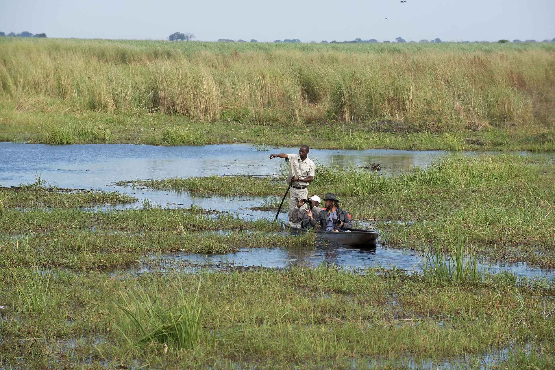 African Bush Camps, Chobe Enclave, Glambing, Linyanti Expeditions, Linyanti Sümpfe, Aktivitäten, Mokoro, Poler, Afrikarma, Afrikarma Safaris, Afrikarma Safaris. Wildnis. Hautnah., Afrikarma.de