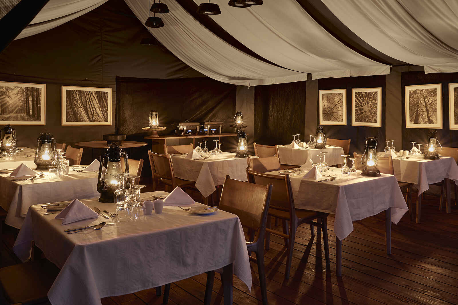 Sanctuary Ngorongoro Crater Camp: Speisesaal Sanctuary Ngorongoro Crater Camp: Speisesaal