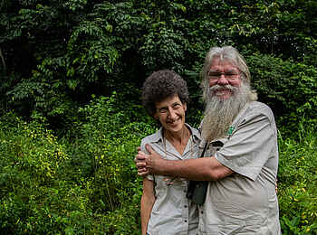 Sangha Lodge: Tamar und Rod Cassidy - Eigentümer Sangha Lodge: Tamar und Rod Cassidy - Eigentümer