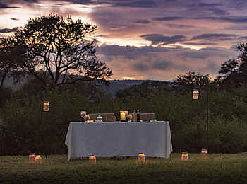 Dunia Camp: Private Dining