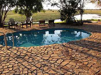 Kafunta River Lodge: Swimmingpool