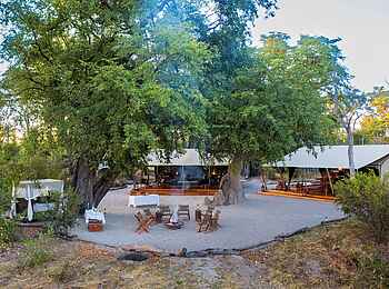 Selinda Explorers Camp: Blick aufs Camp